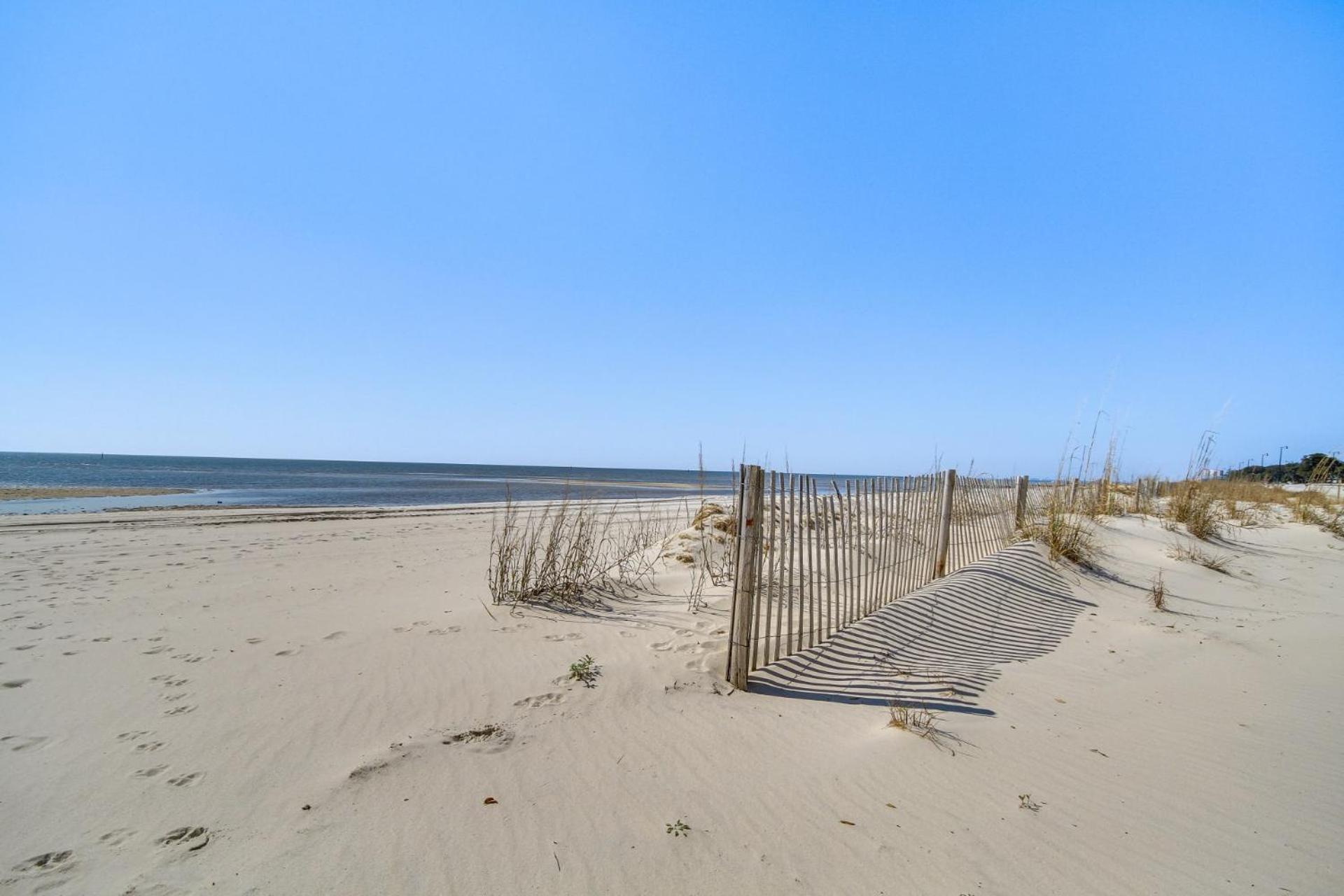 Charming Condo On The Beach/Legacy T2-1102 Gulfport Bagian luar foto